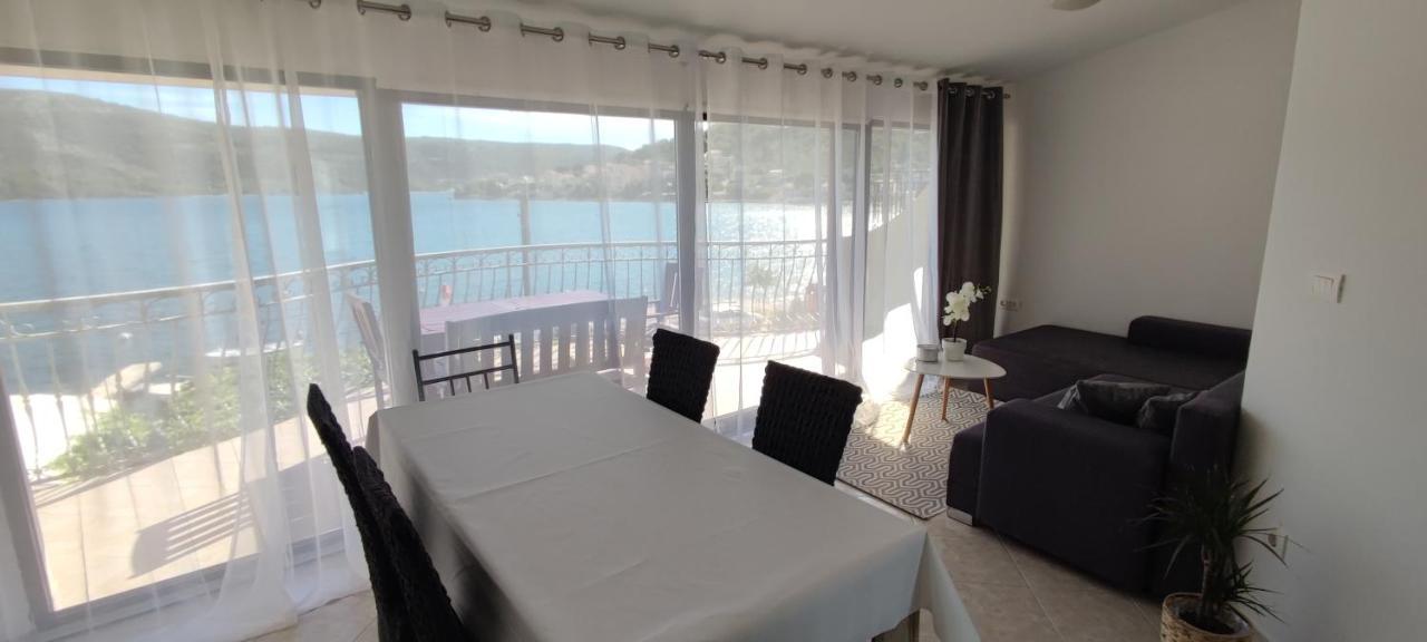 Apartman Mila Marina Exterior photo